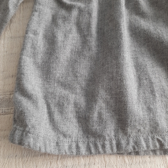 Country Road Grey Embroidered Blouse size 18-24 months - Picture 5 of 8